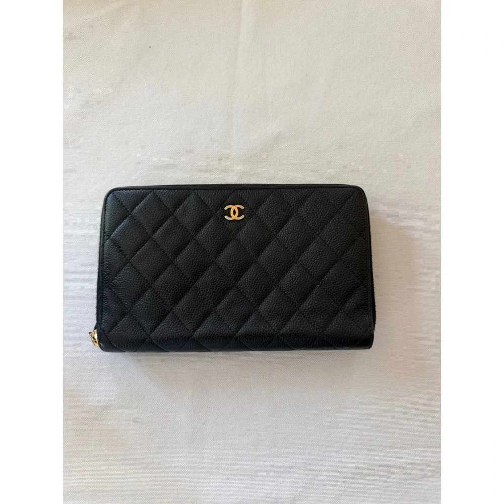 Chanel Black Caviar Quilted Zip Around Organizer Wallet Gold CC Logo Flawed